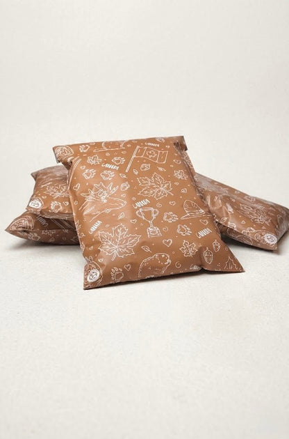 Sustainable poly mailers designed for Canadian brands