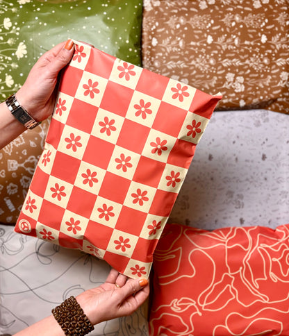 Lily Biodegradable Mailers 10" x 13"