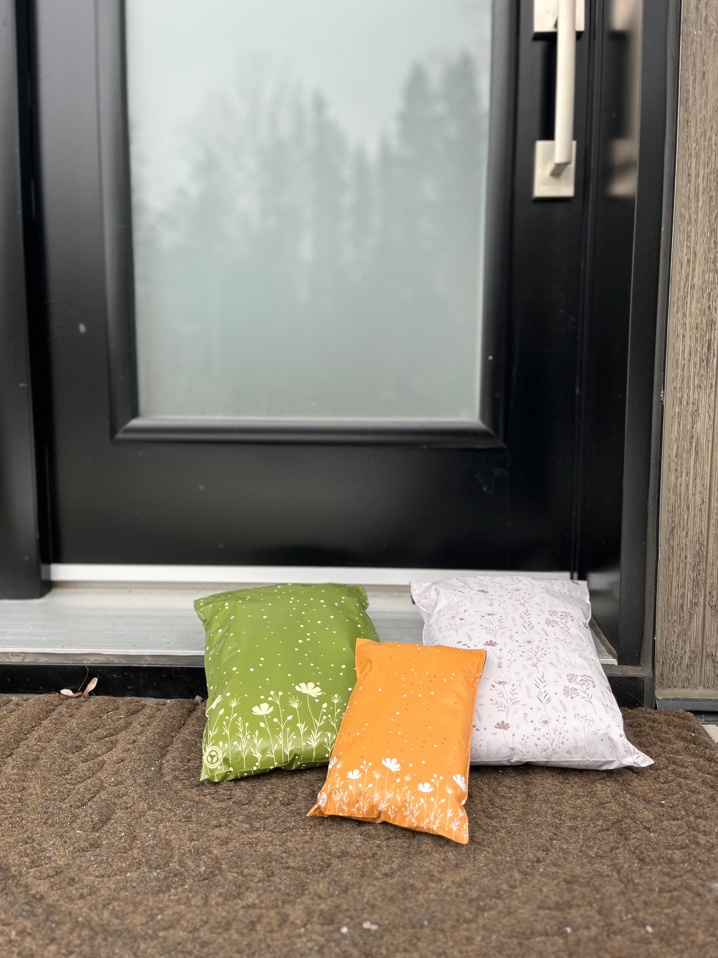 Botanic Bloom Biodegradable Mailers 10" x 13"